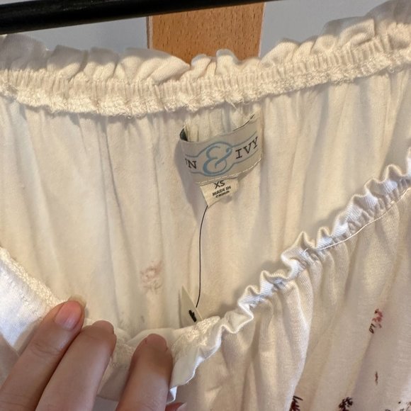 Jun & Ivy New With Tags from Francesca's Boat Neck or Off the Shoulder Blouse - Picture 3 of 4